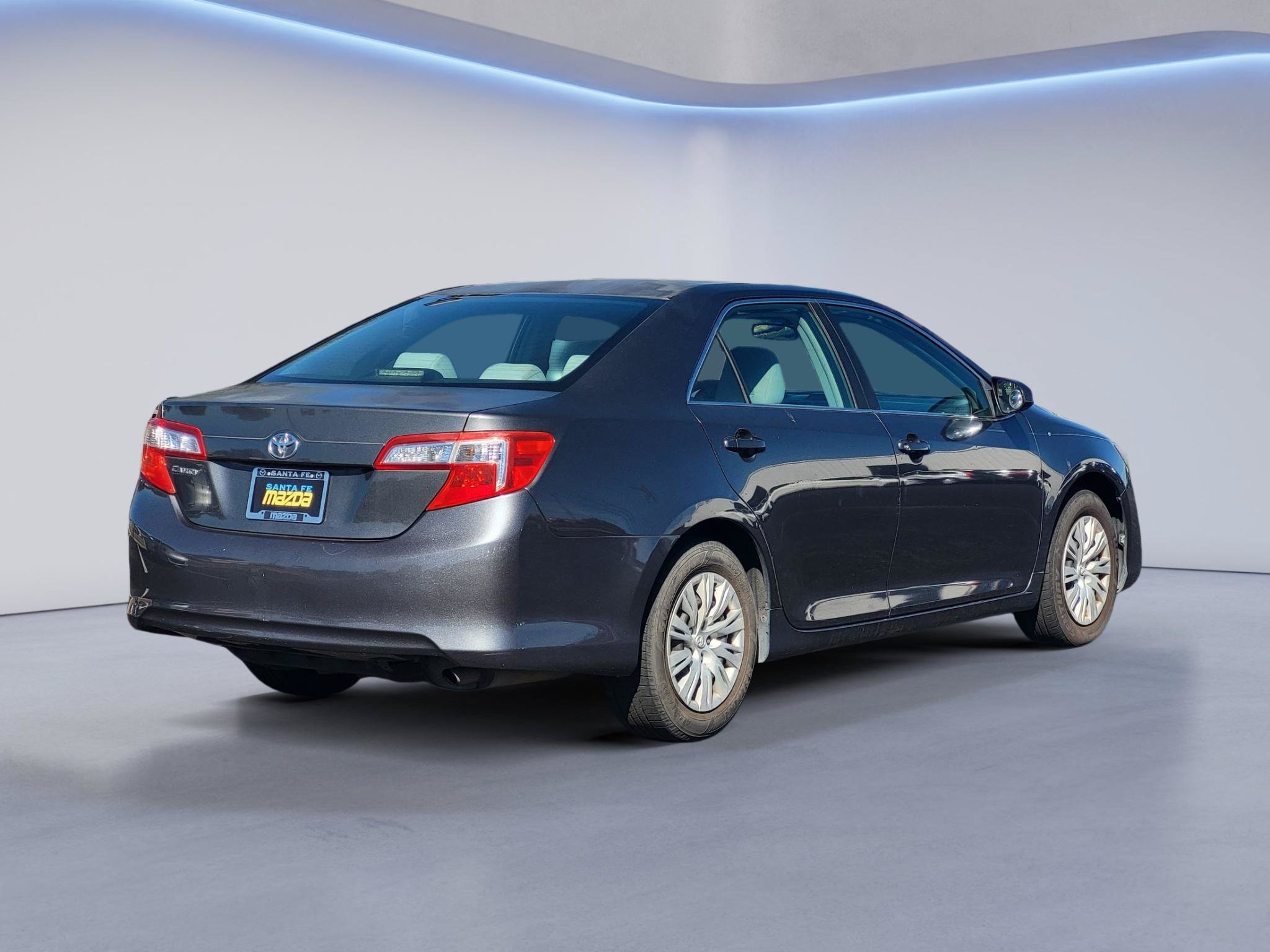 Used 2012 Toyota Camry FWD image 5