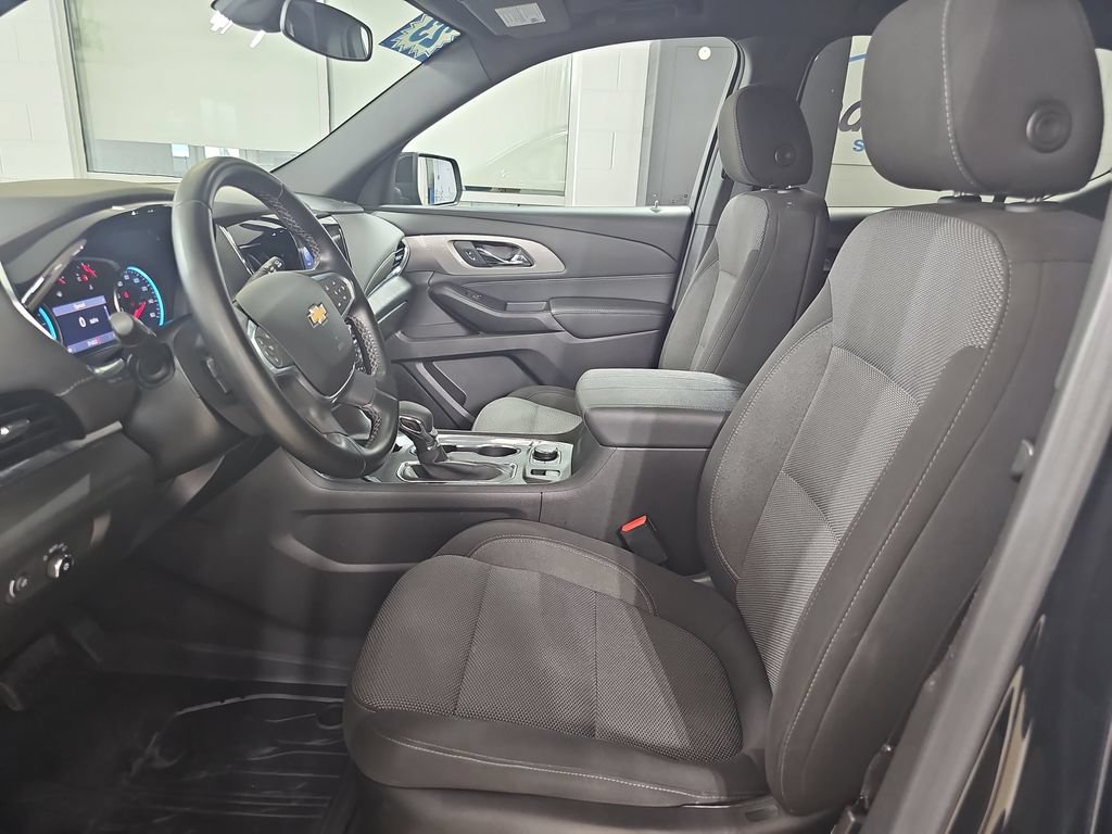 Used 2023 Chevrolet Traverse LT w/ LPO, Floor Liner Package AWD/4WD image 21