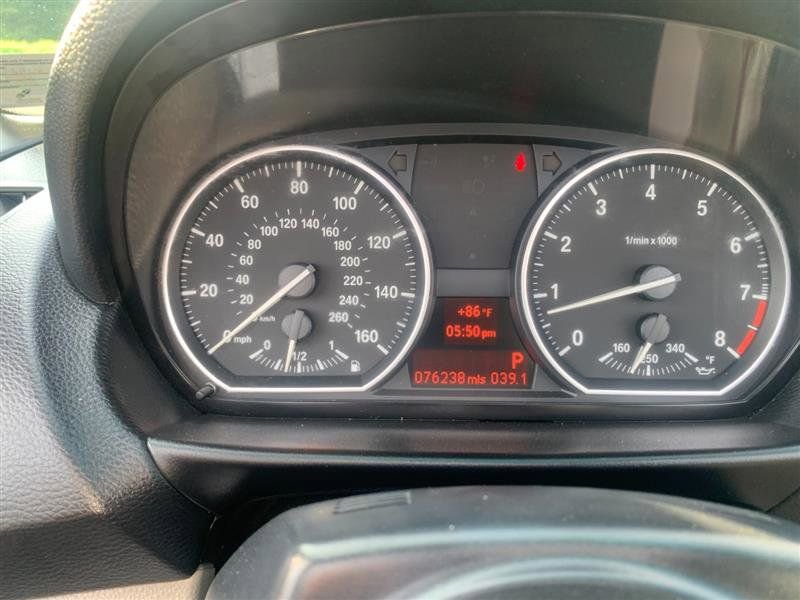 Used 2009 BMW 135i Convertible image 21