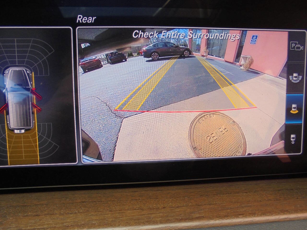 Used 2019 Mercedes-Benz G 550 w/ AMG Line image 16