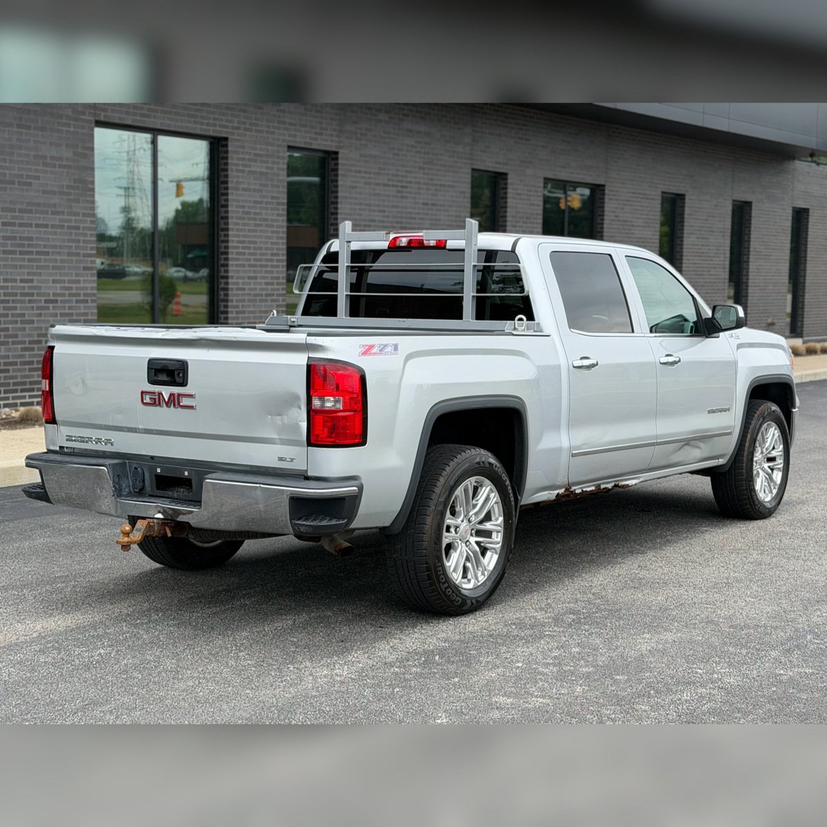 Used 2014 GMC Sierra 1500 SLT w/ Suspension Package, Off-Road AWD/4WD image 2