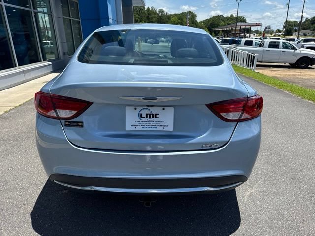Used 2015 Chrysler 200 Limited FWD image 5