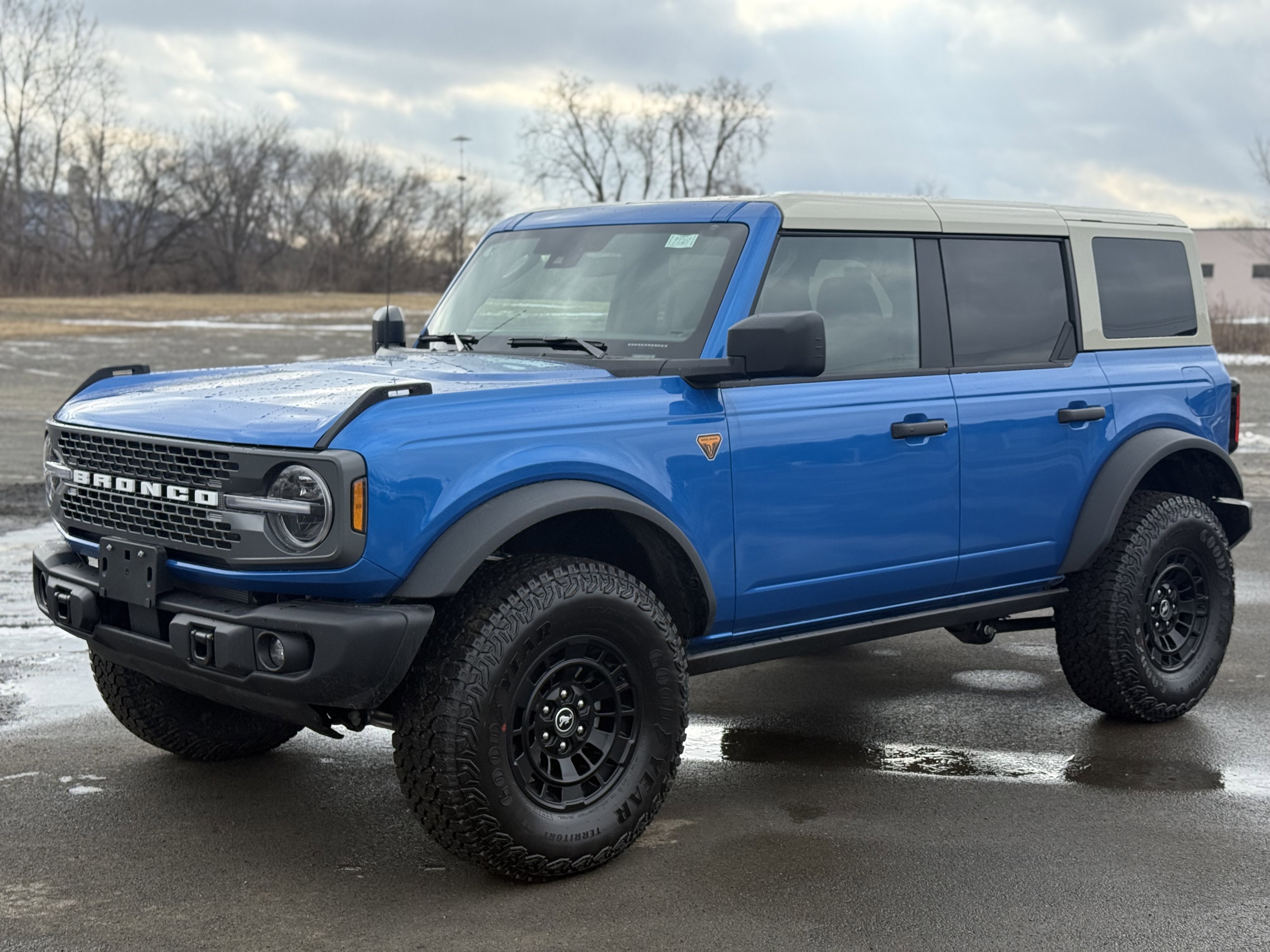 New 2026 Ford Bronco Badlands w/ Sasquatch Package image 5