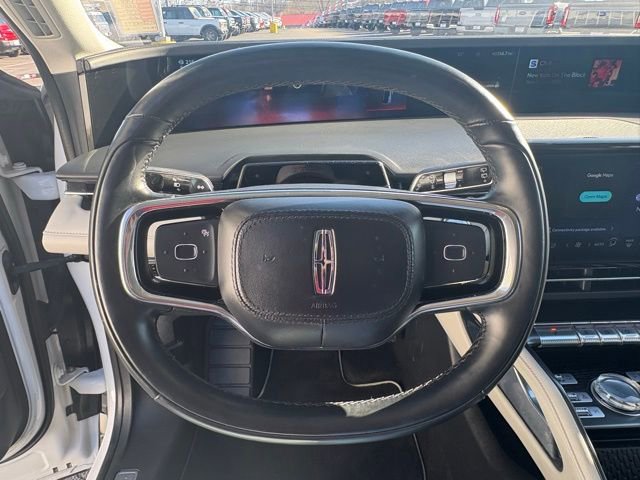 Used 2024 Lincoln Nautilus Reserve image 15