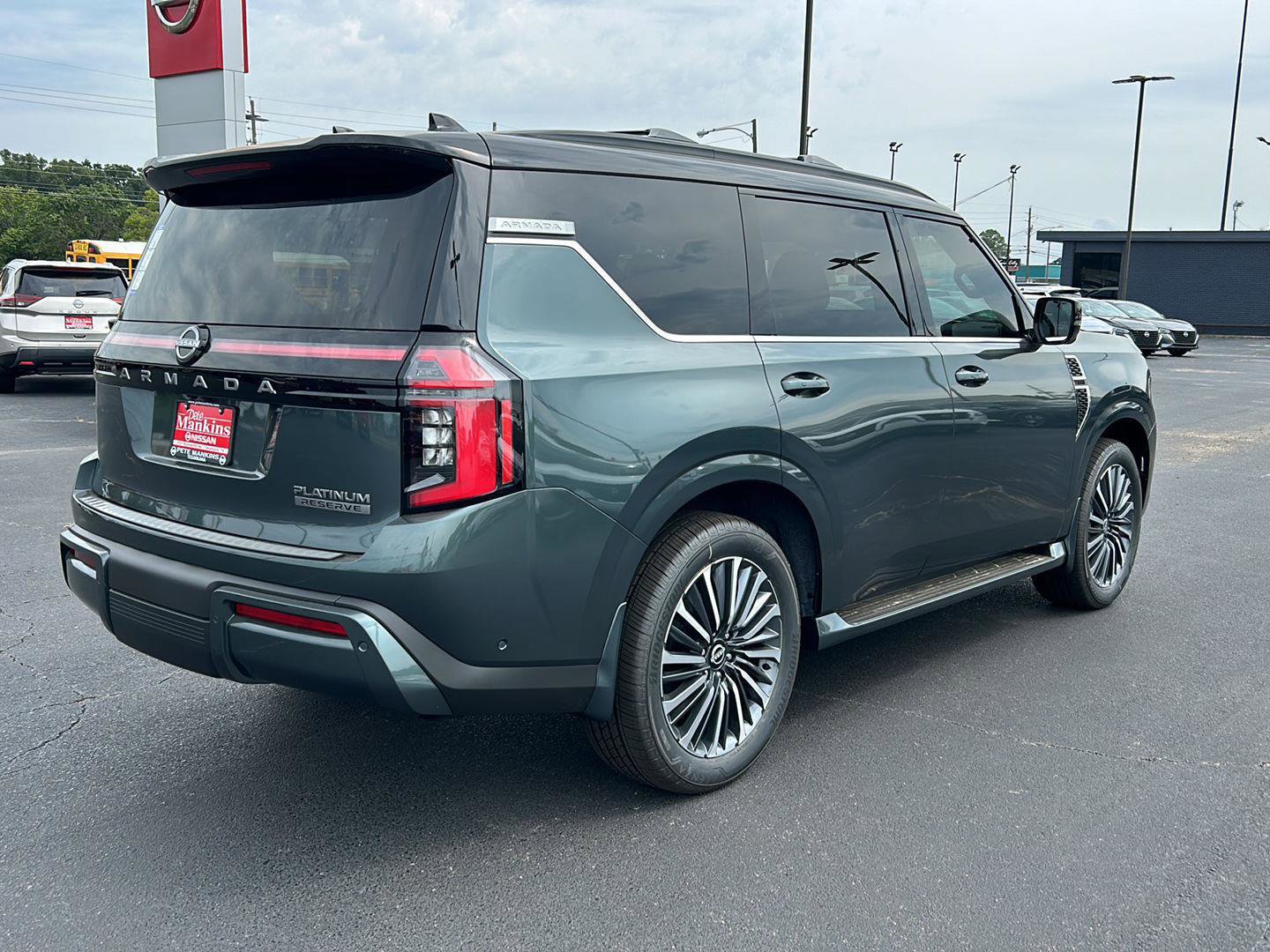New 2025 Nissan Armada Platinum Reserve image 6