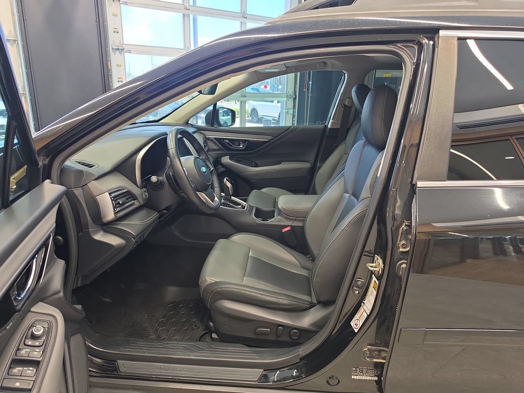 Used 2020 Subaru Outback Onyx Edition XT w/ Popular Package #2 AWD/4WD image 14