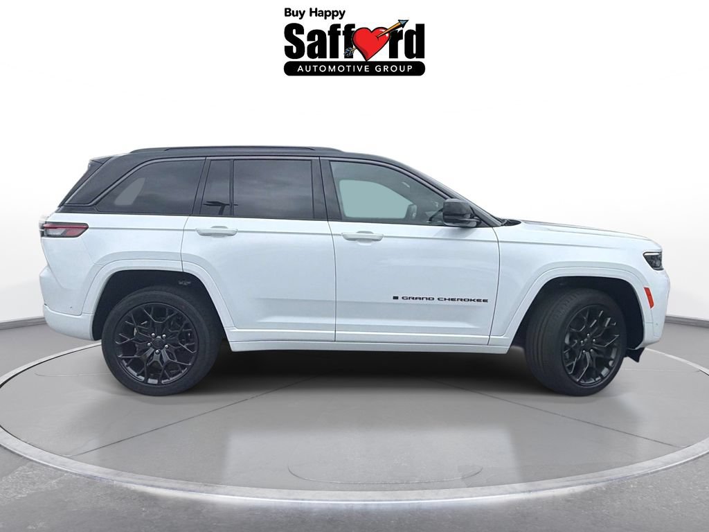 New 2026 Jeep Grand Cherokee Summit w/ Obsidian Package AWD/4WD image 17