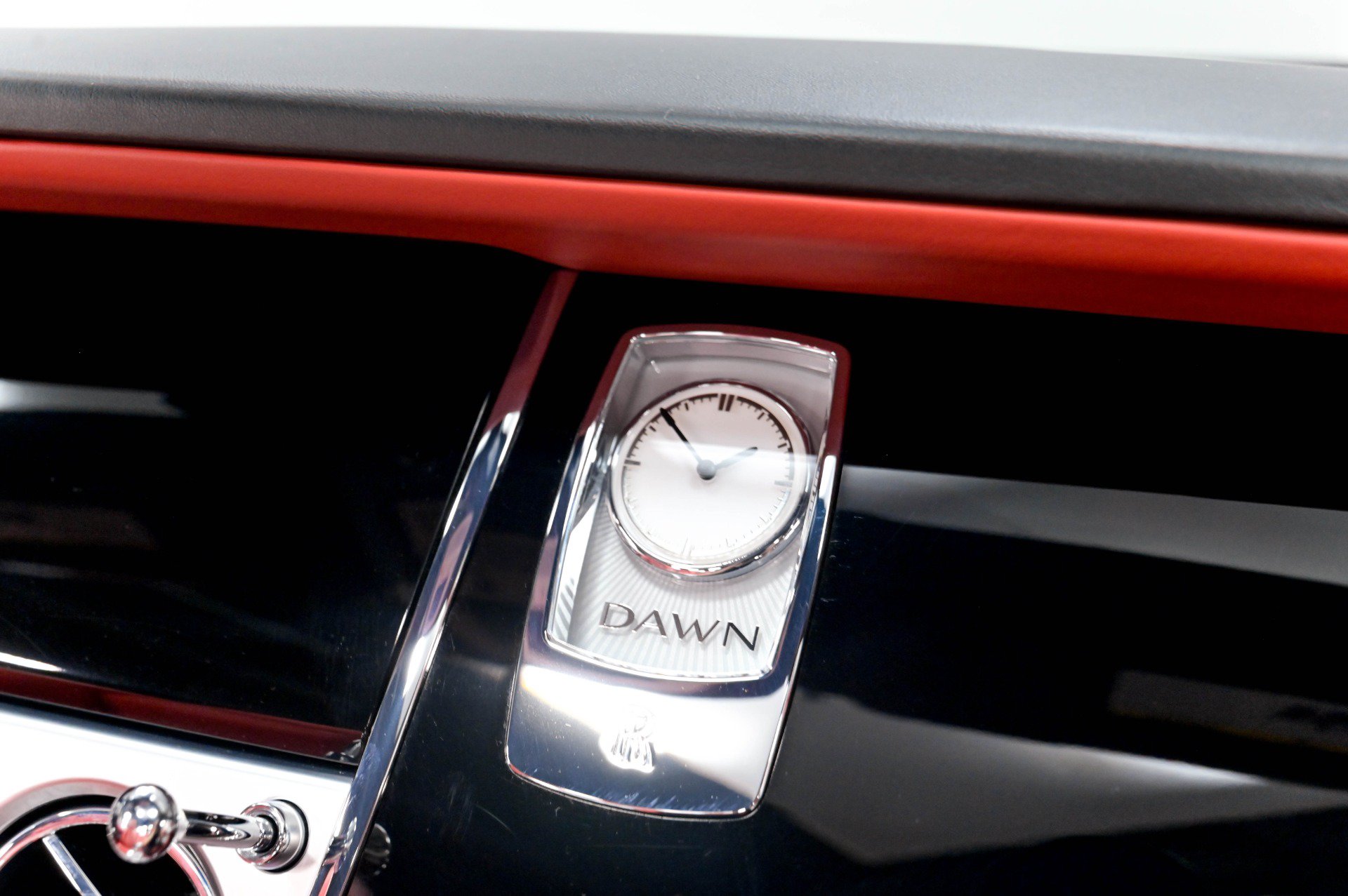 Used 2017 Rolls-Royce Dawn RWD image 65