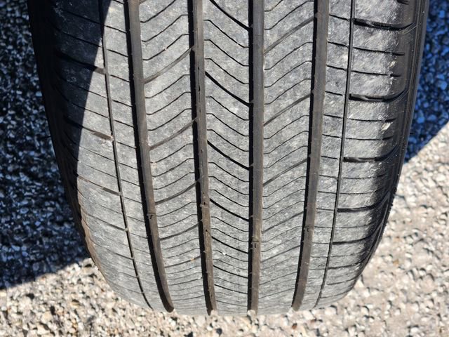 Used 2025 Ford Escape ST-Line AWD/4WD image 11