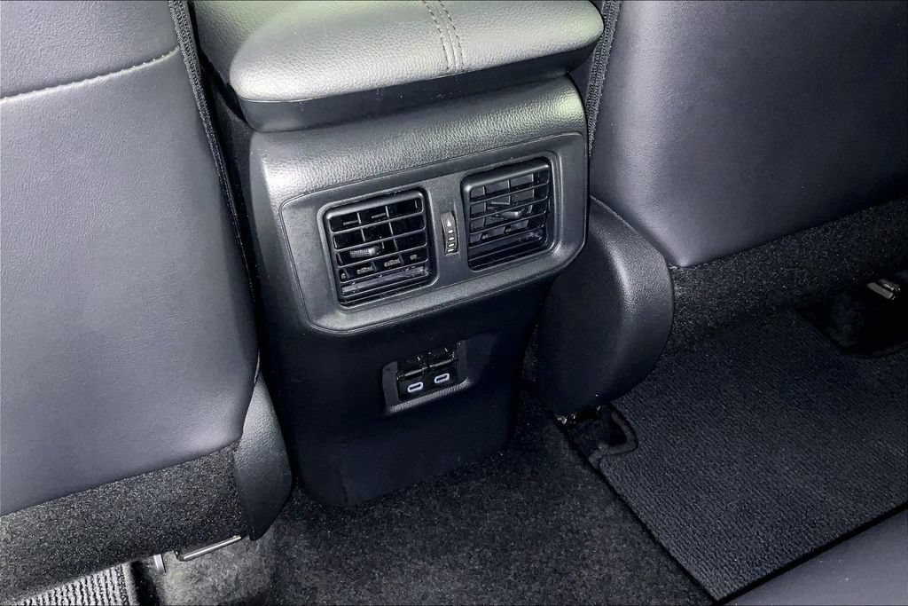 Used 2024 Toyota RAV4 XLE Premium FWD image 29