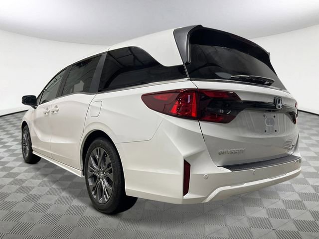 New 2026 Honda Odyssey Touring image 4