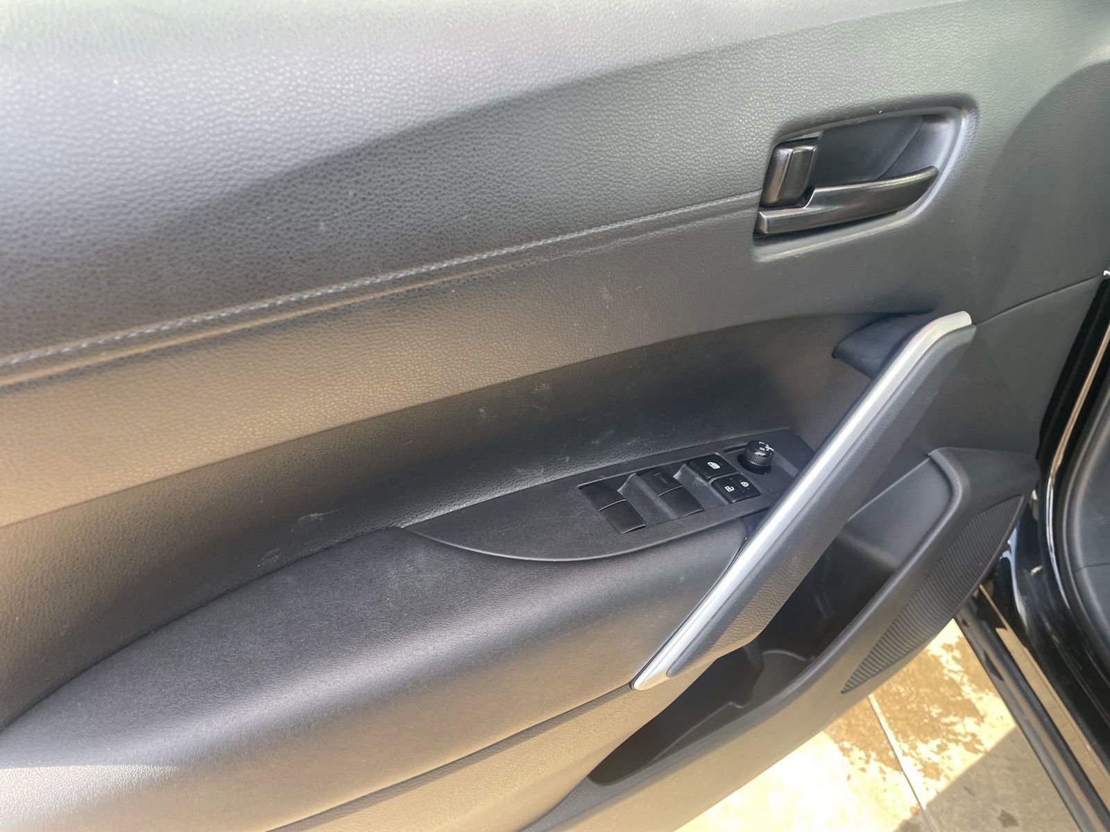 Used 2024 Toyota Corolla Cross LE image 18