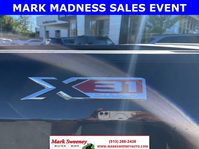 New 2026 GMC Sierra 1500 Elevation w/ Elevation Premium Package image 9