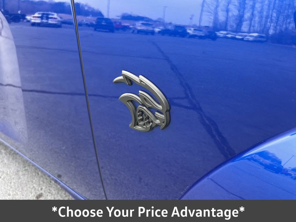 Used 2022 Dodge Charger SRT Hellcat w/ Harman/Kardon Audio Group image 2