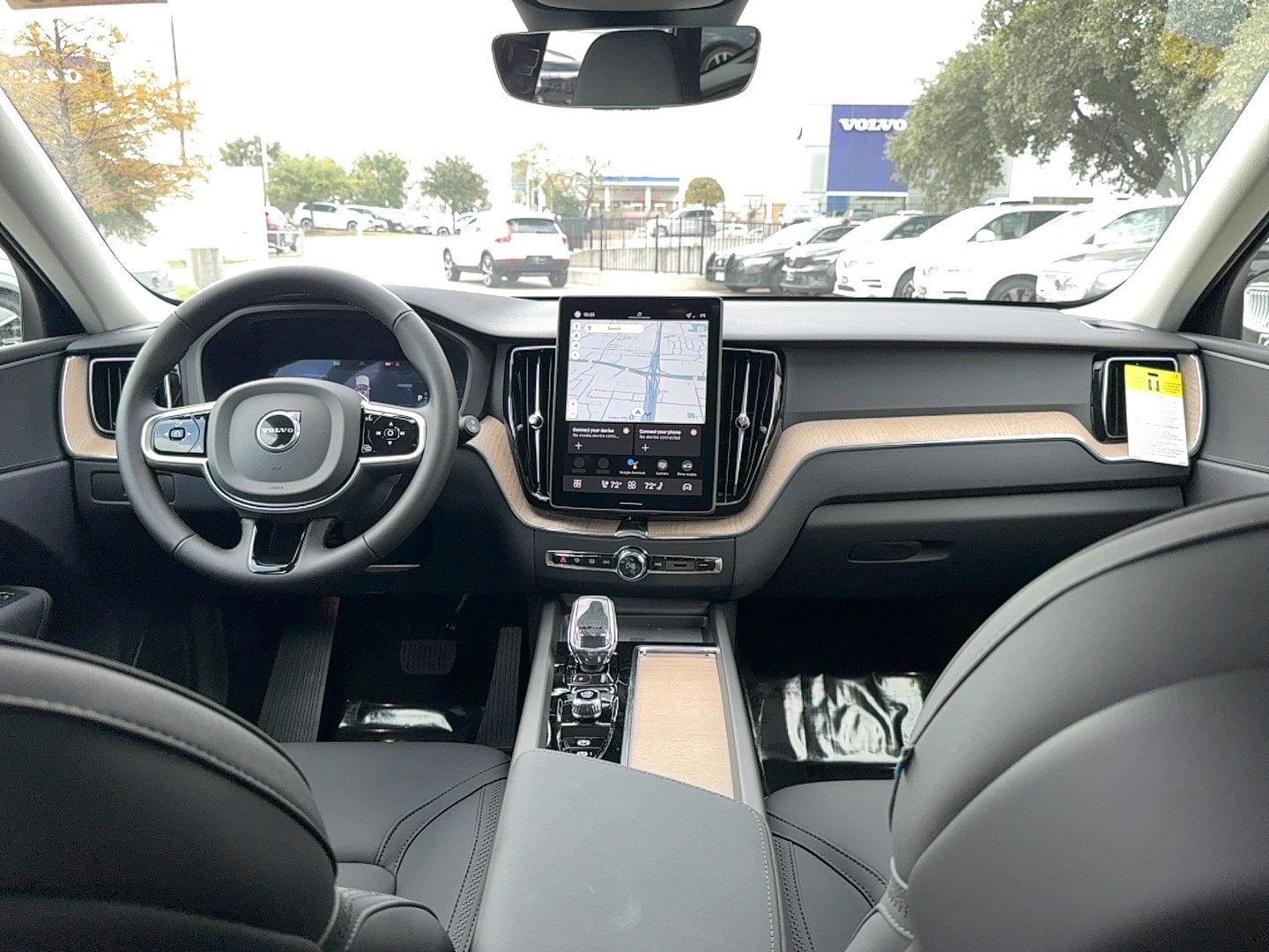 New 2026 Volvo XC60 B5 Plus w/ Protection Package AWD/4WD image 18