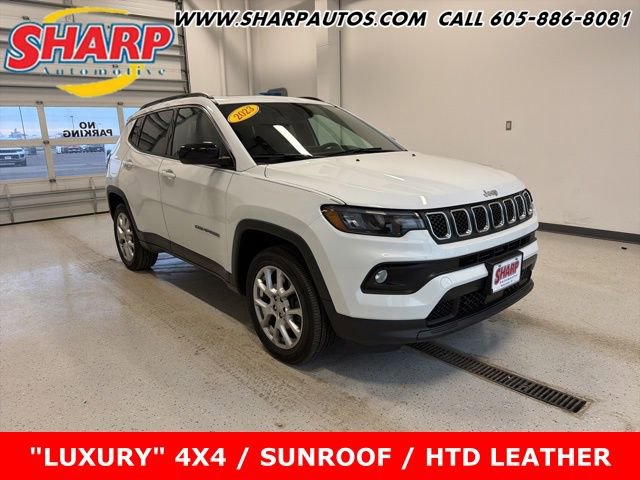 Used 2023 Jeep Compass Latitude w/ Sun and Sound Group image 1