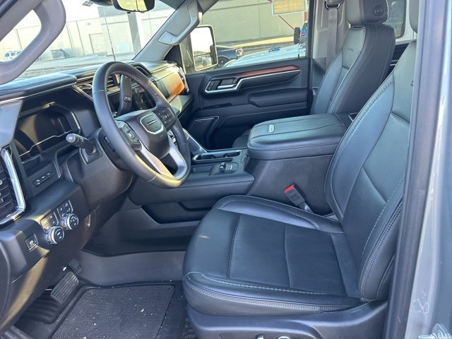 Used 2024 GMC Sierra 2500 Denali w/ Technology Package image 8