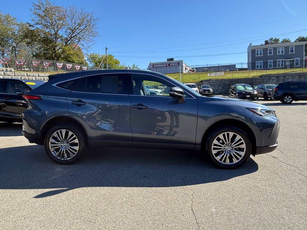 Used 2023 Toyota Venza Limited AWD/4WD image 3