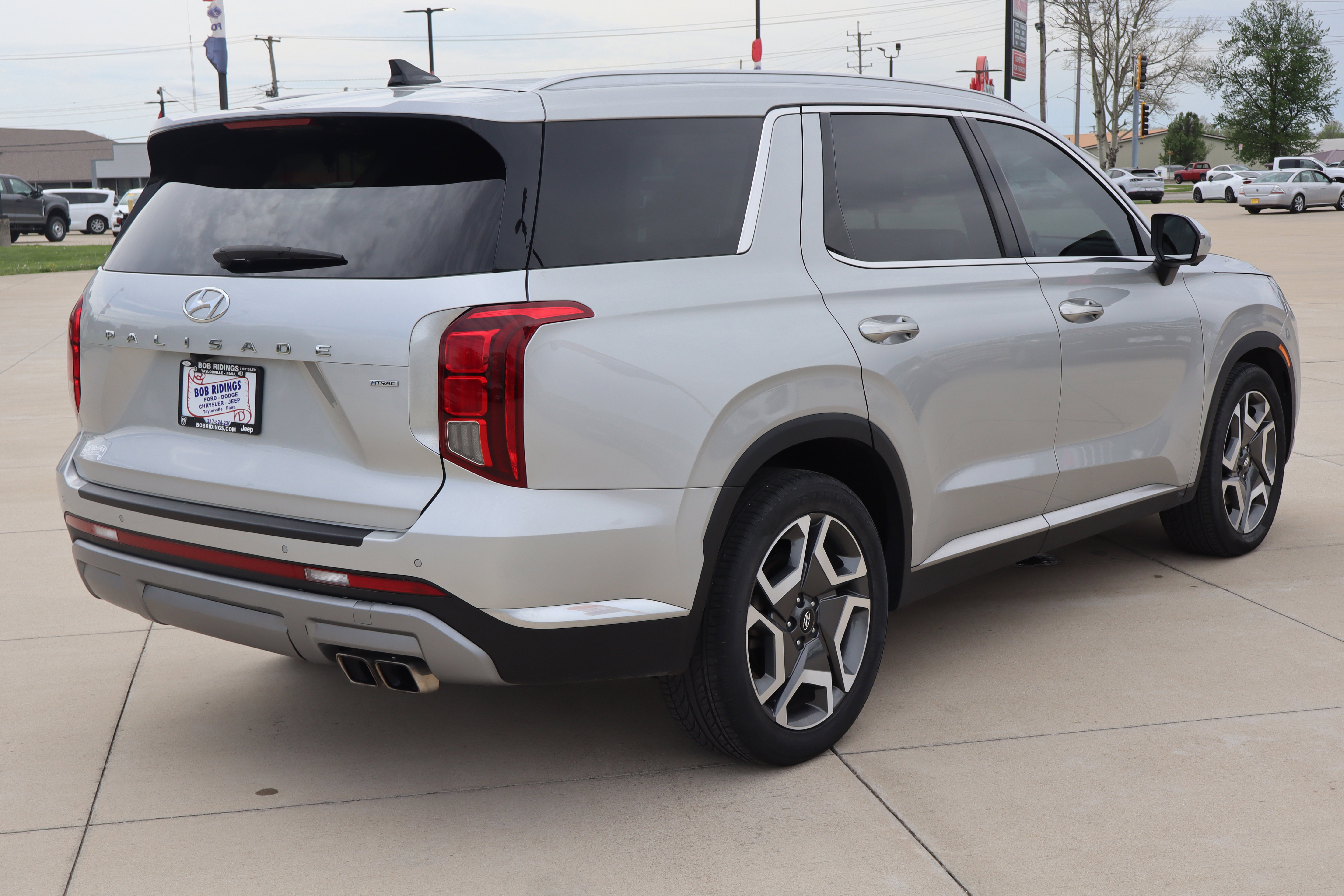 Used 2024 Hyundai Palisade Limited image 5