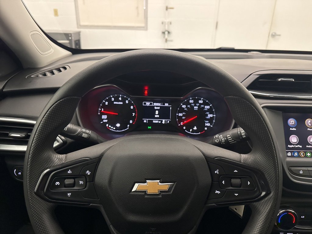 Used 2022 Chevrolet TrailBlazer LS image 15