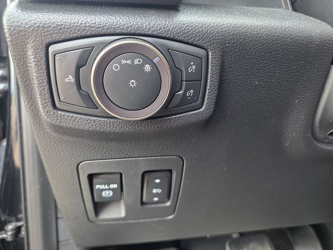 Used 2020 Ford F150 Raptor w/ Equipment Group 802A Luxury AWD/4WD image 12