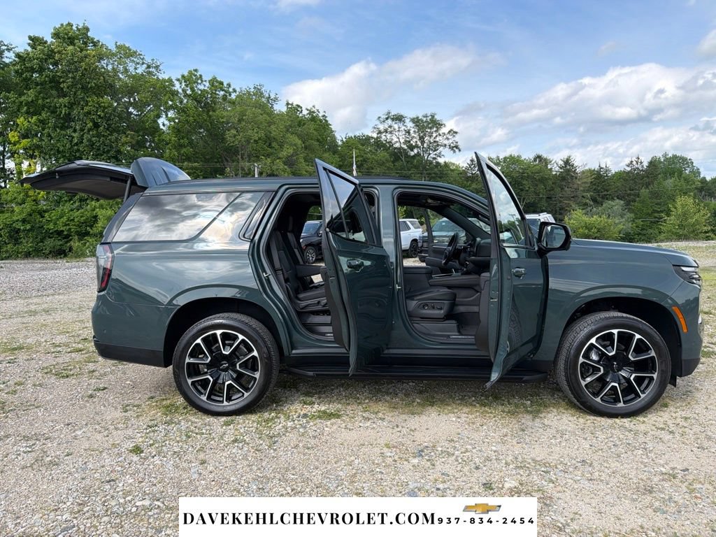 Used 2025 Chevrolet Tahoe RST w/ Comfort Package AWD/4WD image 31
