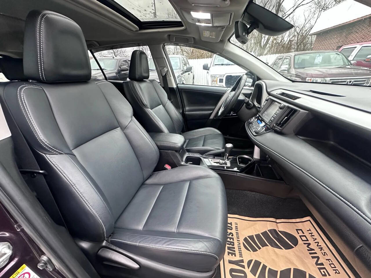 Used 2018 Toyota RAV4 Limited image 14