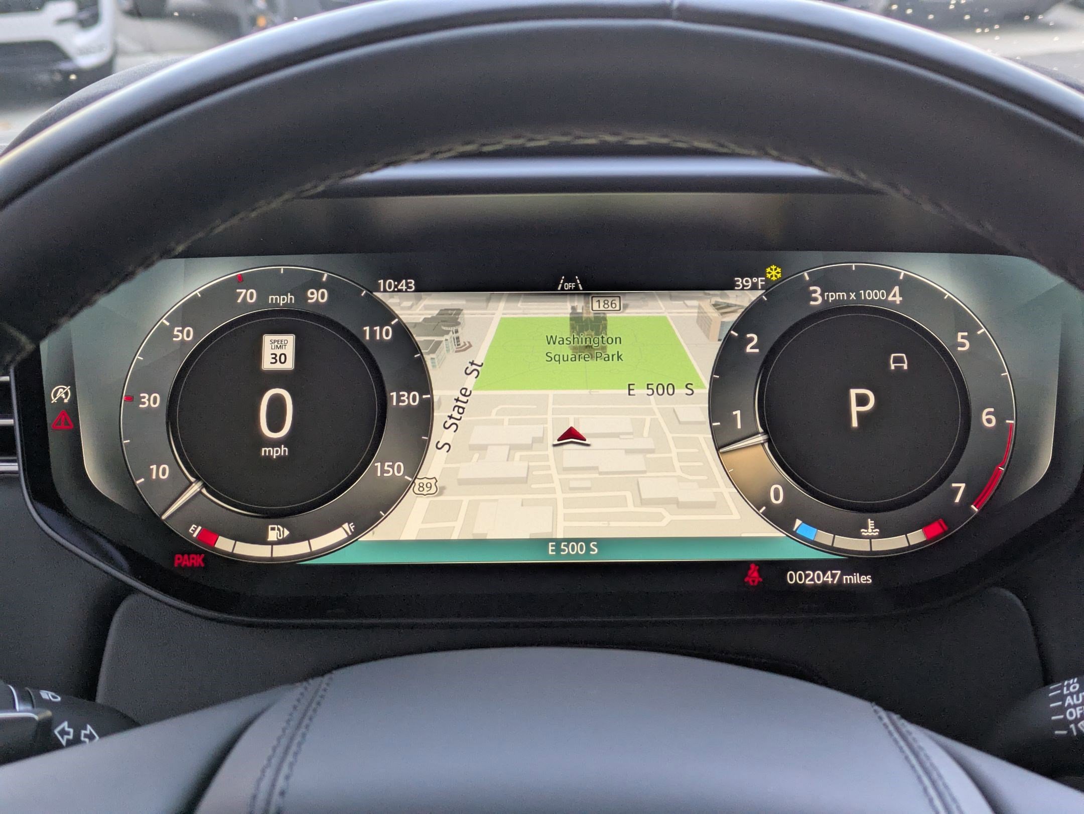 Used 2025 Land Rover Range Rover Sport SE image 17