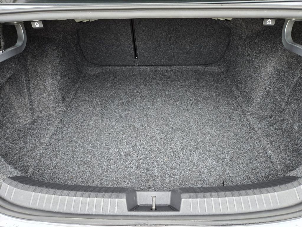 Used 2024 Volkswagen Jetta S FWD image 28