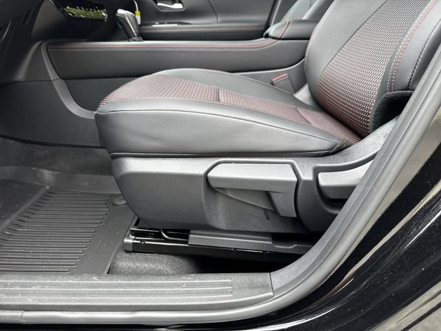 New 2026 Nissan Kicks SR FWD image 27