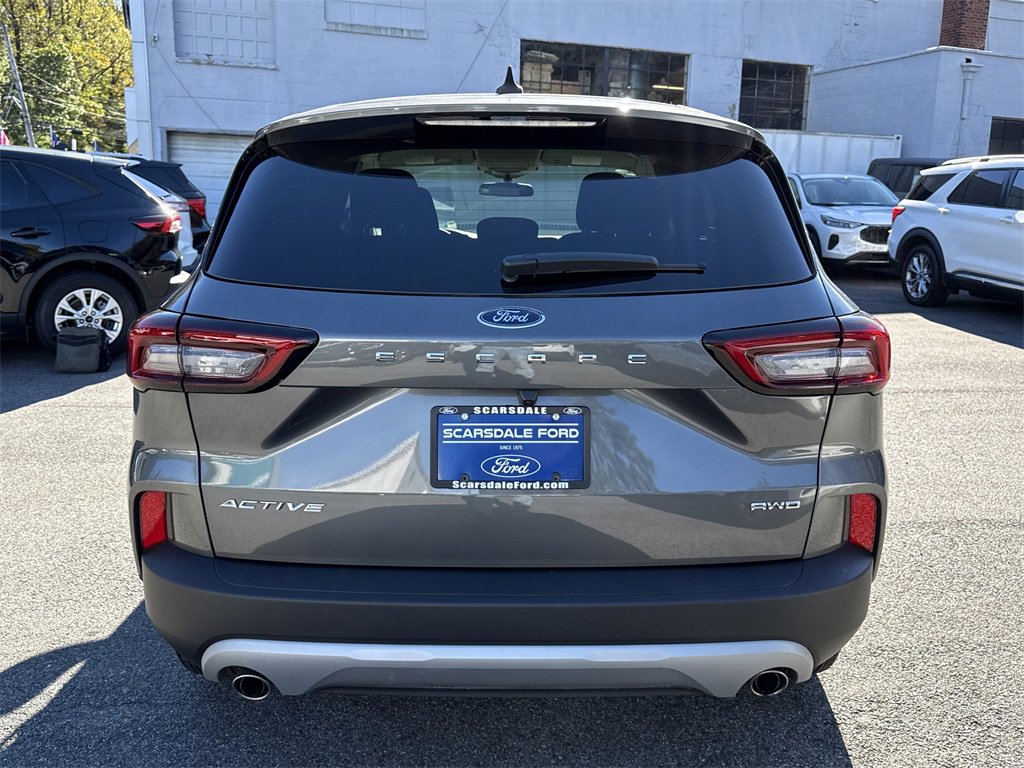 Used 2025 Ford Escape Active w/ Cold Weather Package image 5