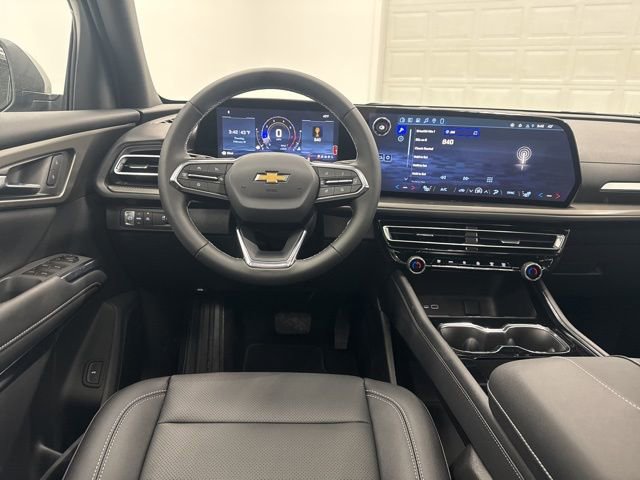 New 2026 Chevrolet Traverse LT w/ Sun and Wheel Package image 23