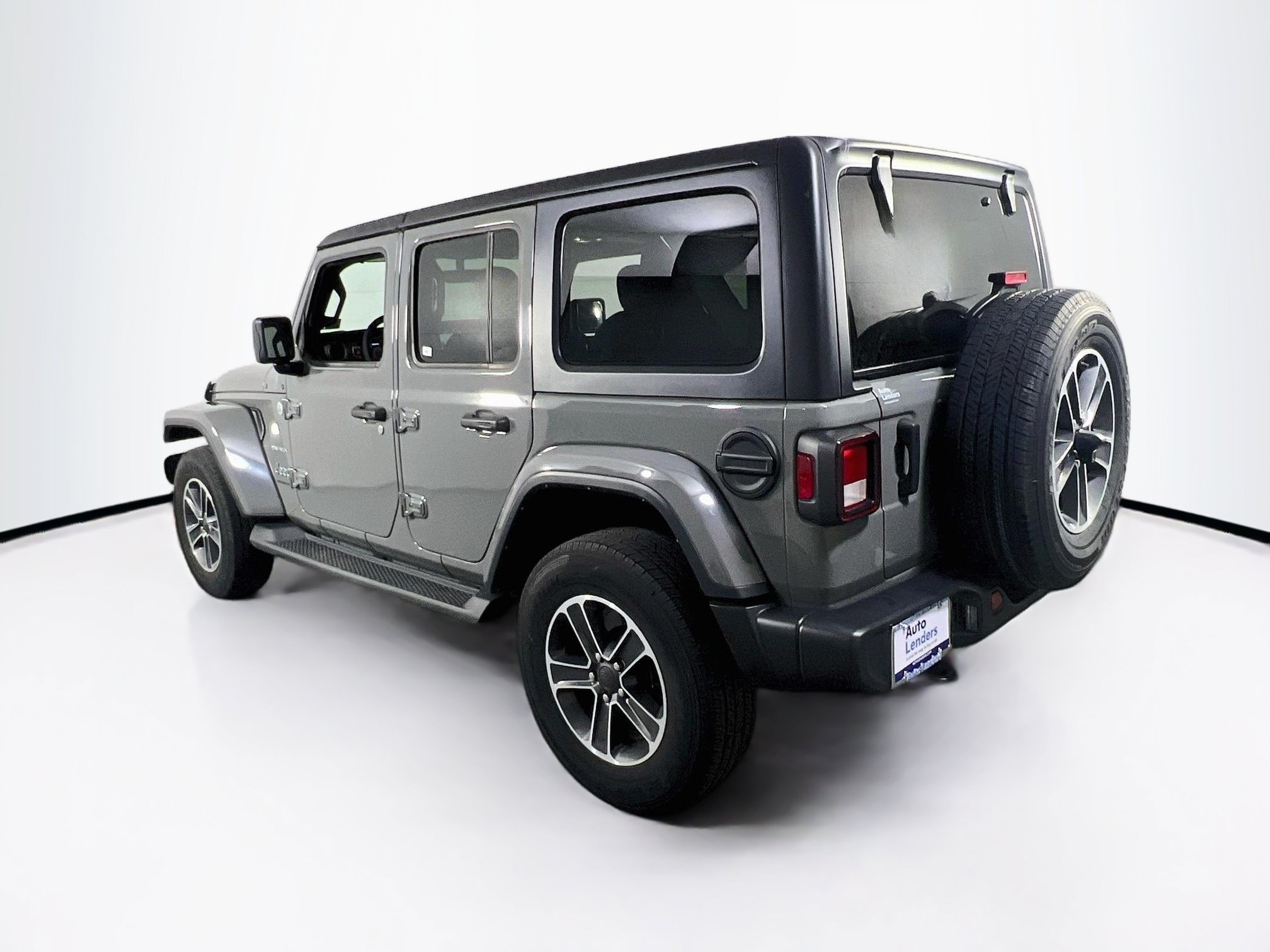 Used 2023 Jeep Wrangler Unlimited Sahara w/ Cold Weather Group AWD/4WD image 7