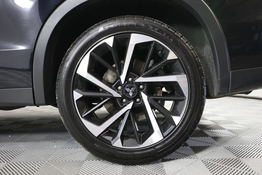 Used 2024 Mitsubishi Outlander SE AWD/4WD image 8