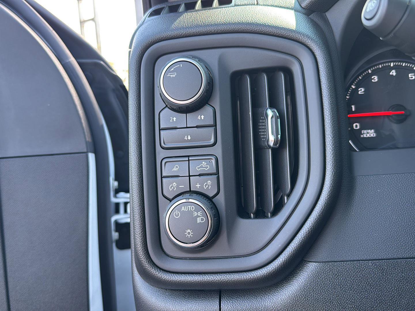 New 2026 Chevrolet Silverado 2500 Custom w/ Custom Value Package image 20