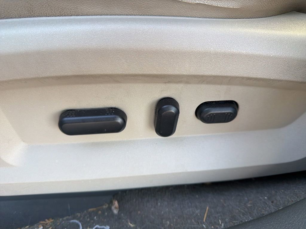 Used 2009 Lincoln MKX AWD image 27