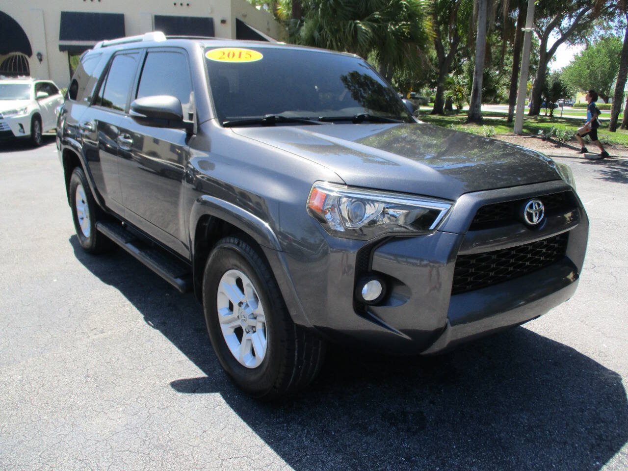Used 2015 Toyota 4Runner SR5 Premium RWD image 2