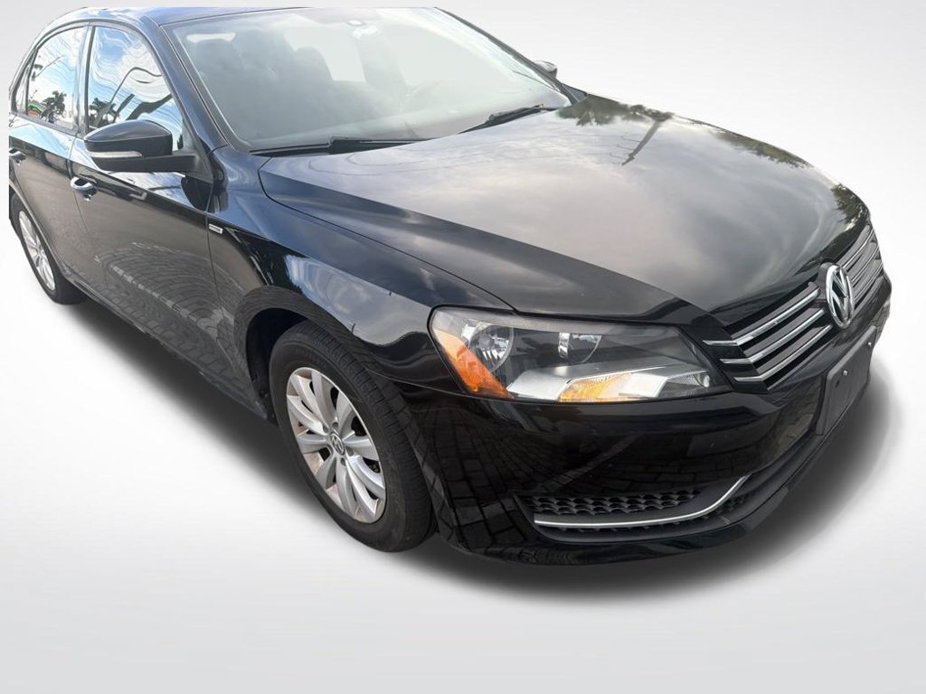 Used 2014 Volkswagen Passat 2.5 S FWD image 2