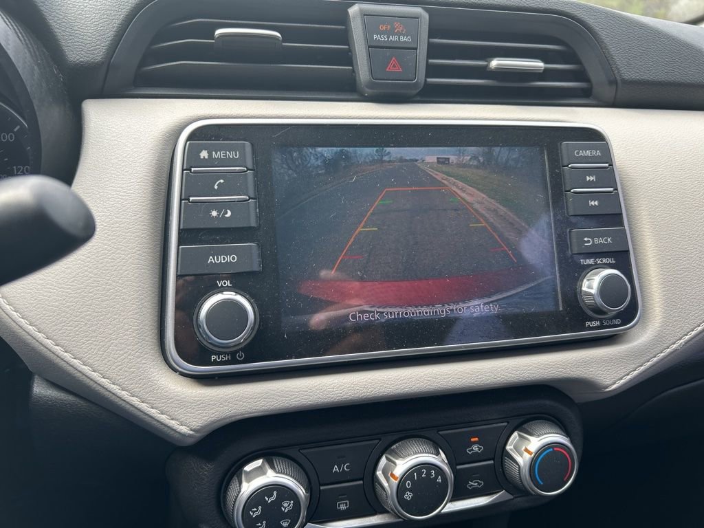 Used 2021 Nissan Versa SV image 20