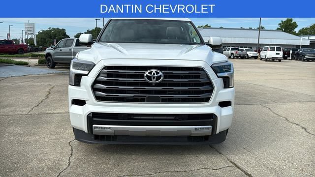 Used 2023 Toyota Sequoia Limited AWD/4WD image 2