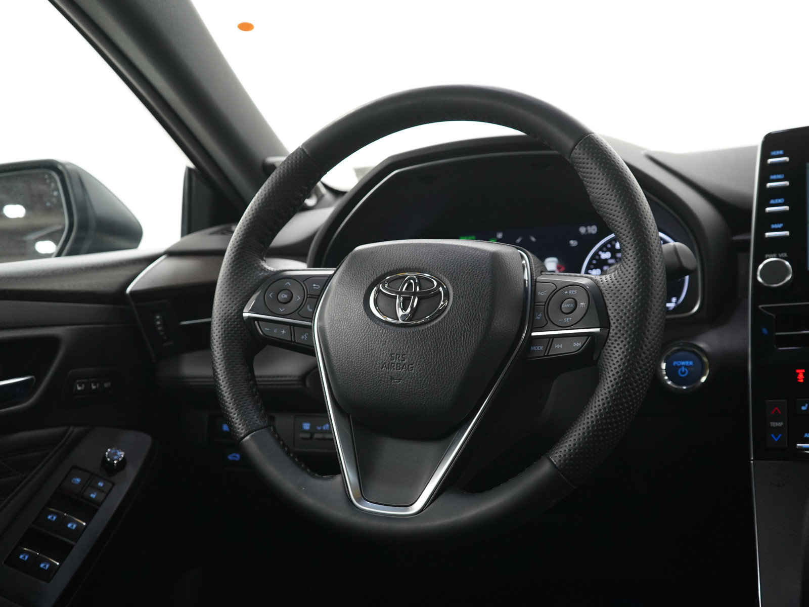 Used 2022 Toyota Avalon Limited FWD image 14