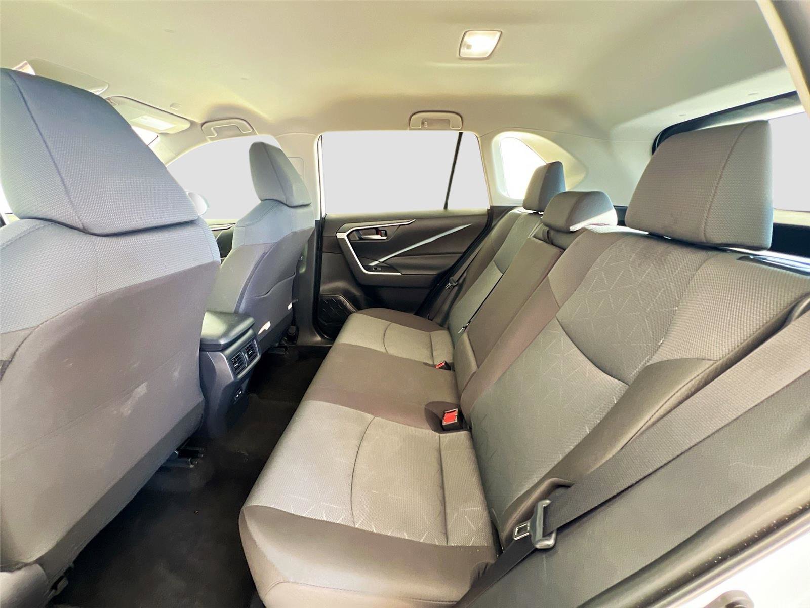 Used 2025 Toyota RAV4 XLE image 23