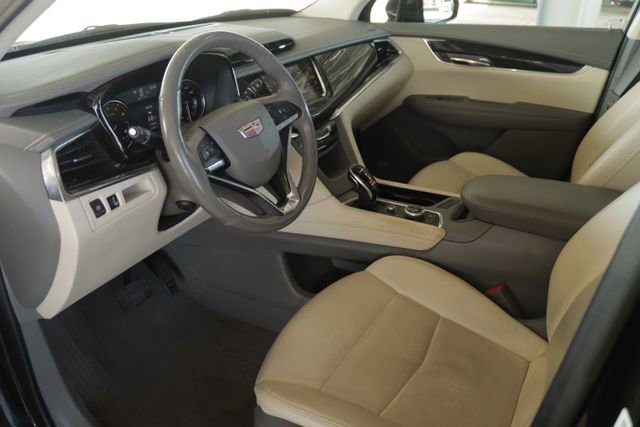 Used 2021 Cadillac XT6 Premium Luxury w/ LPO, Floor Liner Package image 7