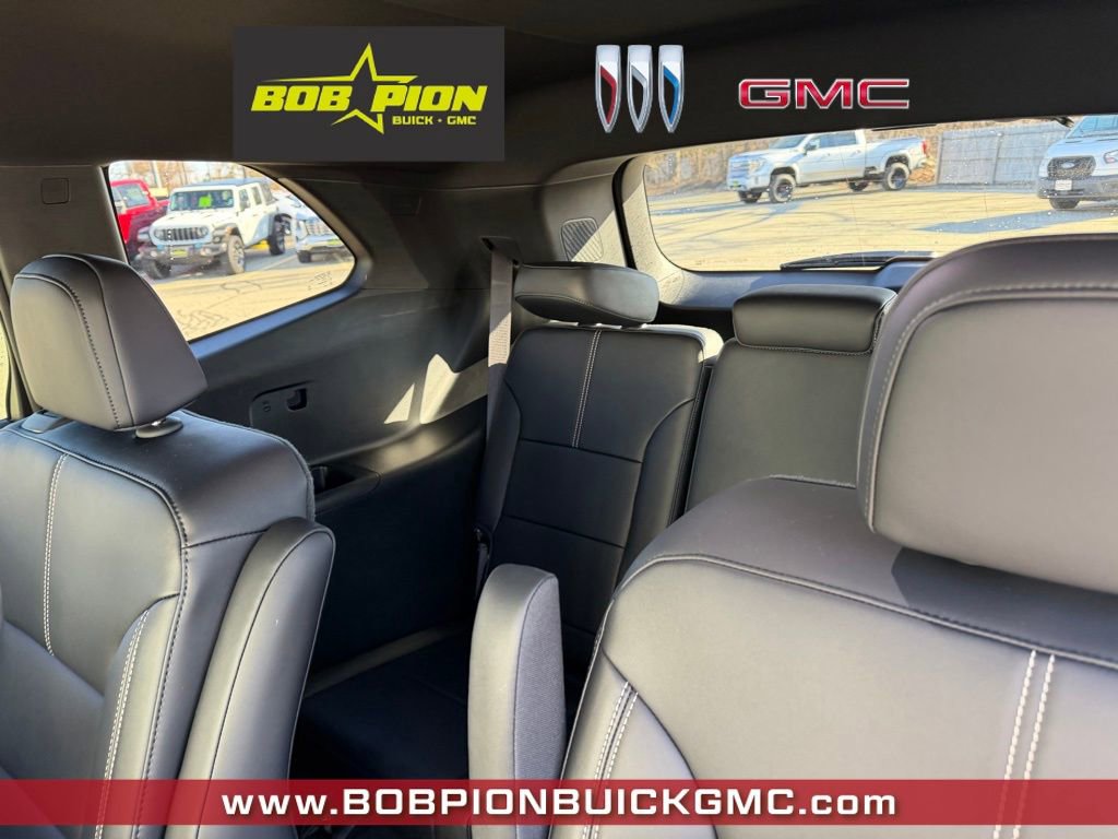 Used 2026 GMC Acadia Elevation w/ Elevation Premium Package image 8