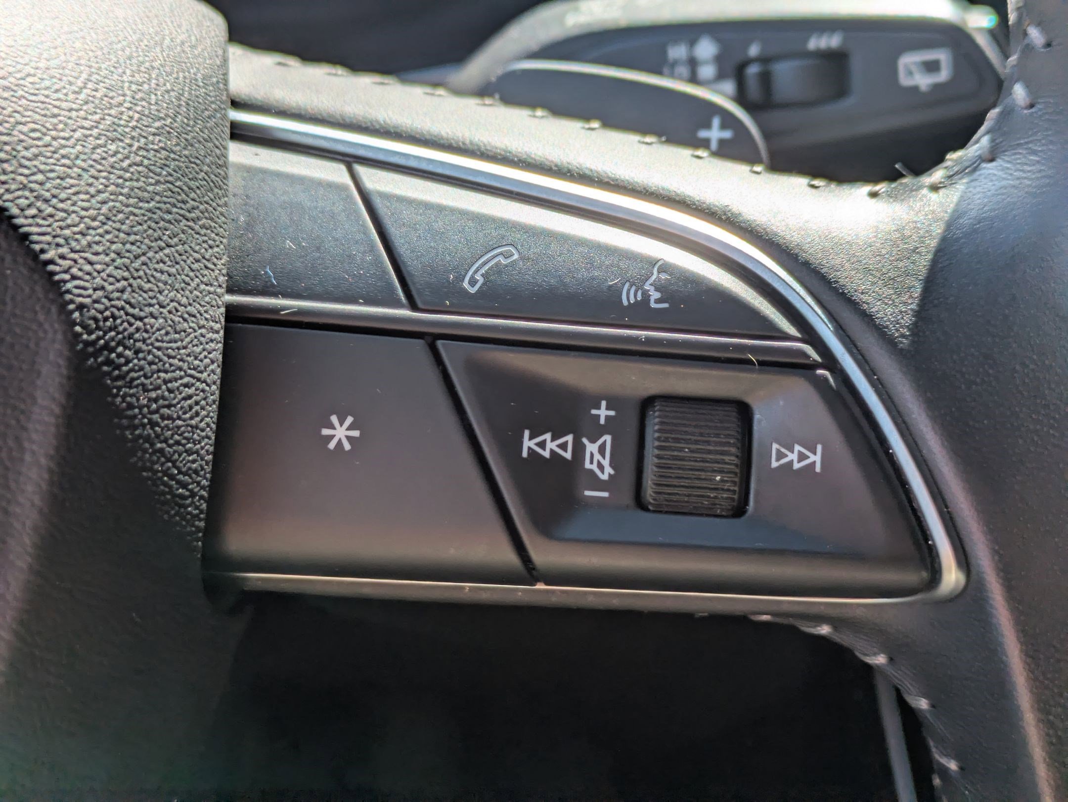 Certified 2019 Audi Q8 Premium w/ Convenience Package AWD/4WD image 14