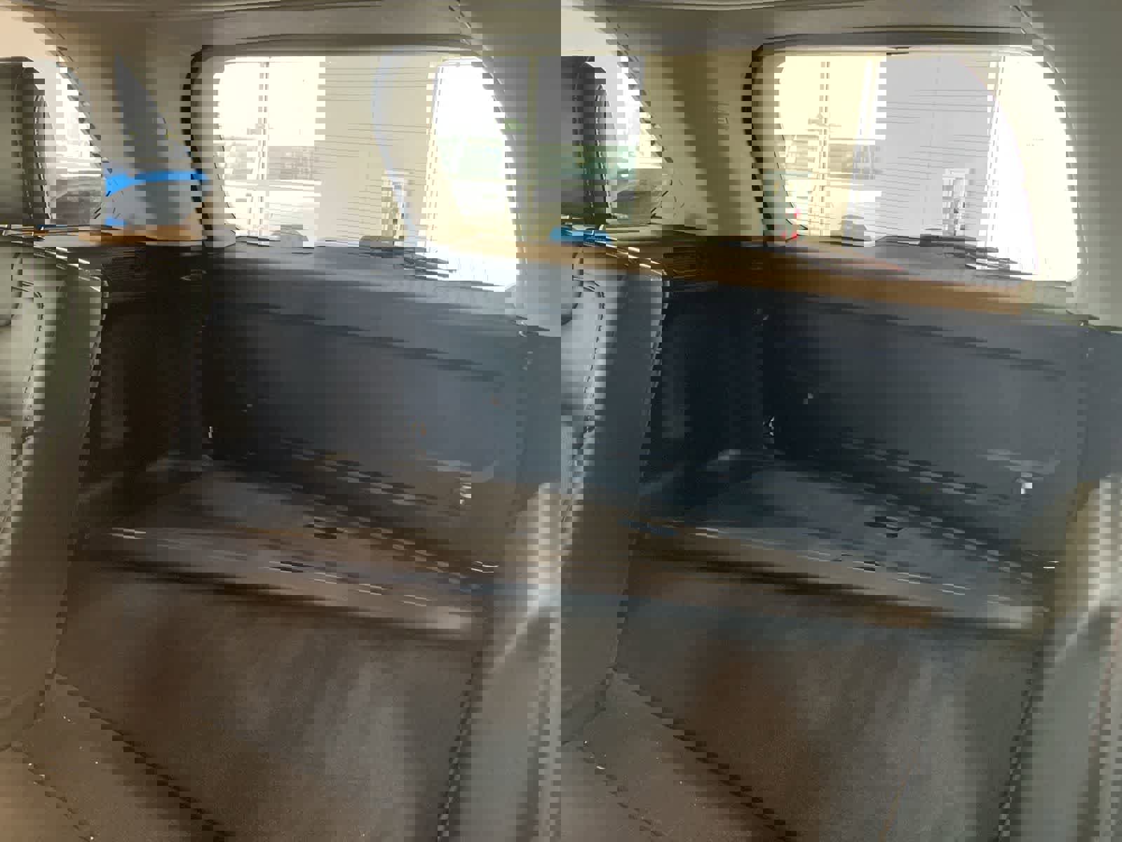 Used 2023 Jeep Grand Cherokee Limited w/ Luxury Tech Group II image 26