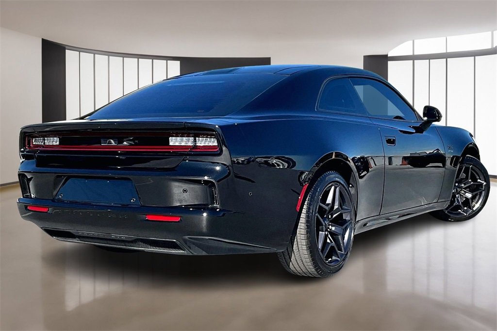 Used 2024 Dodge Charger R/T w/ Plus Group image 6