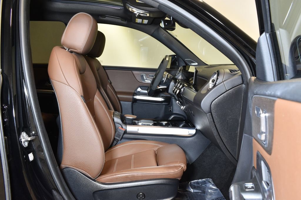 Used 2023 Mercedes-Benz GLB 35 AMG 4MATIC image 32