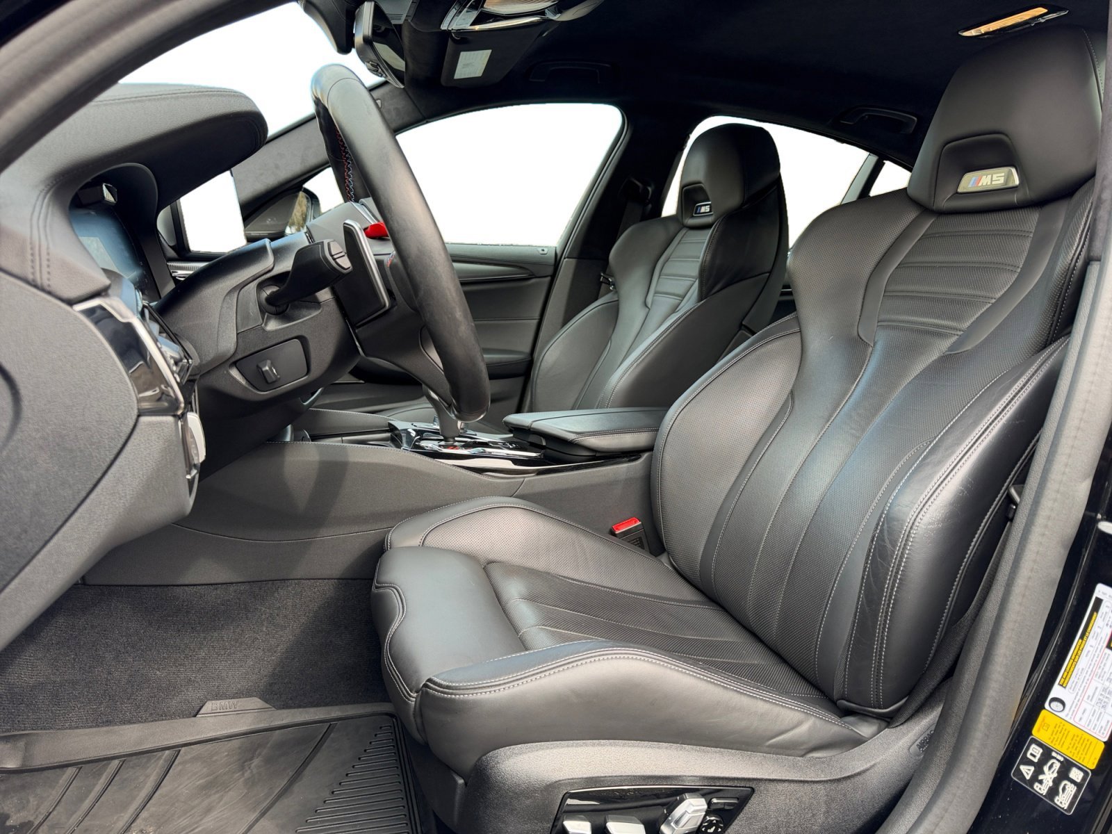 Used 2022 BMW M5 w/ Executive Package image 10