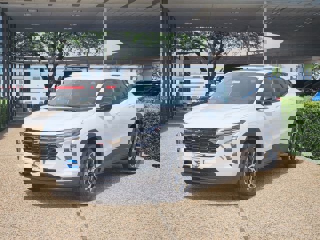 New 2026 Chevrolet Trax RS w/ Sunroof Package image 3